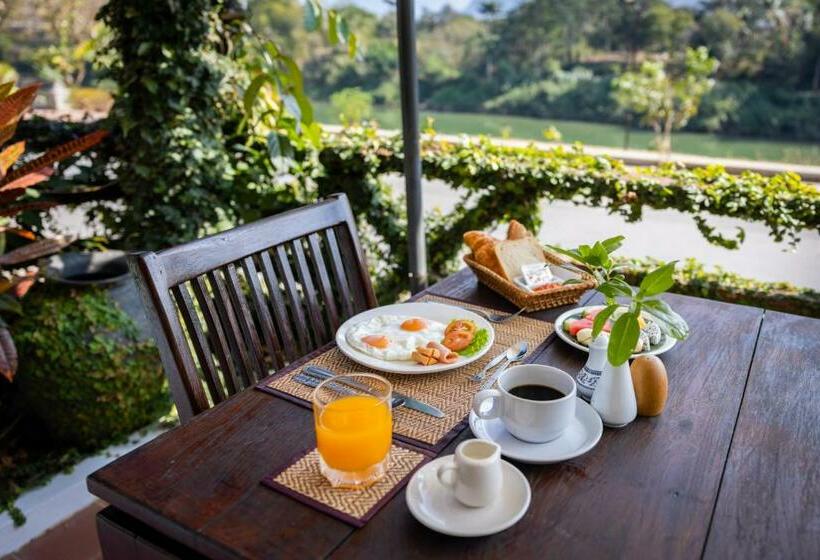 Пансион Villa Khili Namkhan