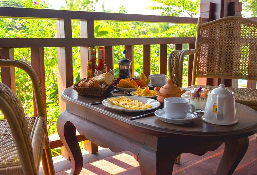 Пансион Villa Khili Namkhan