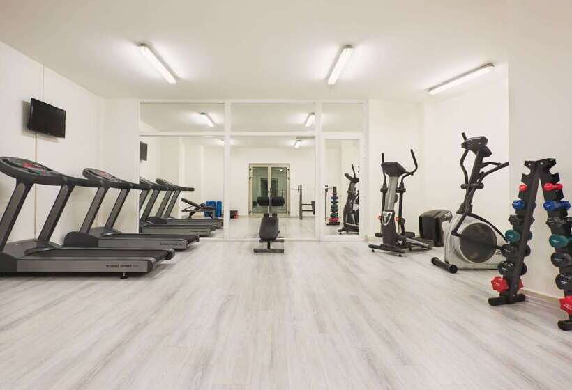 Ramada Hotel & Suites by Wyndham Kusadasi