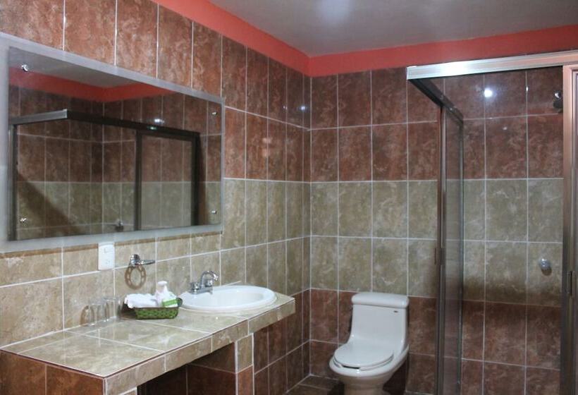 Real Mayab Hotel & Bungalows