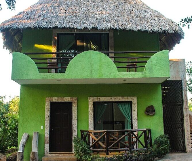 Real Mayab Hotel & Bungalows