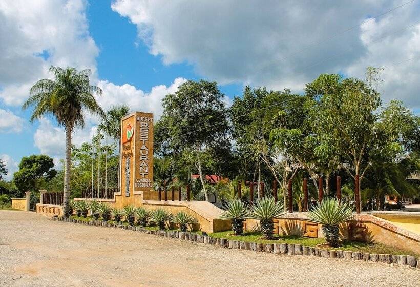 Real Mayab Hotel & Bungalows