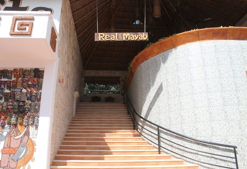 Real Mayab Hotel & Bungalows