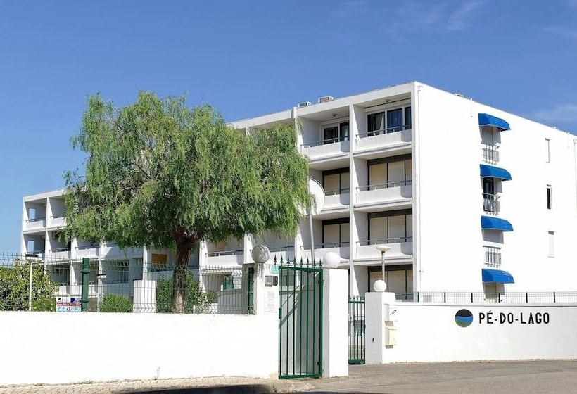 אתר נופש Parque Mourabel  Pe Do Lago  Oasis Village