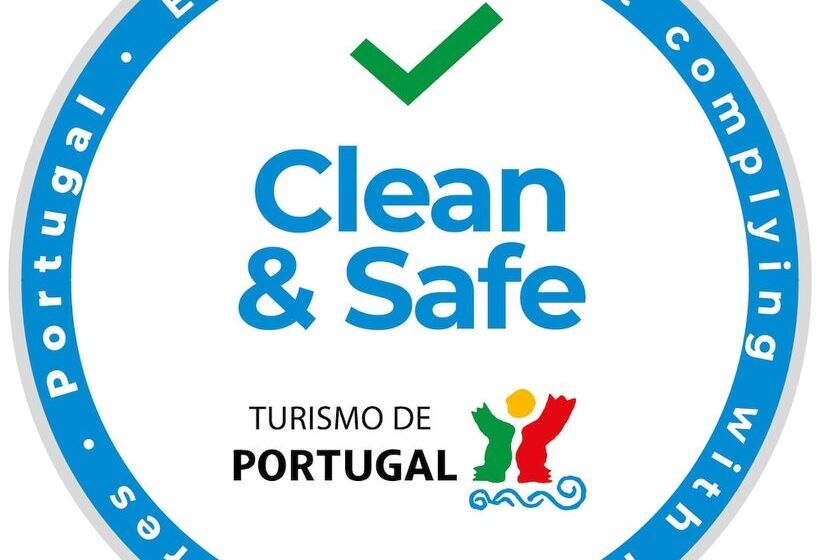 אתר נופש Parque Mourabel  Pe Do Lago  Oasis Village