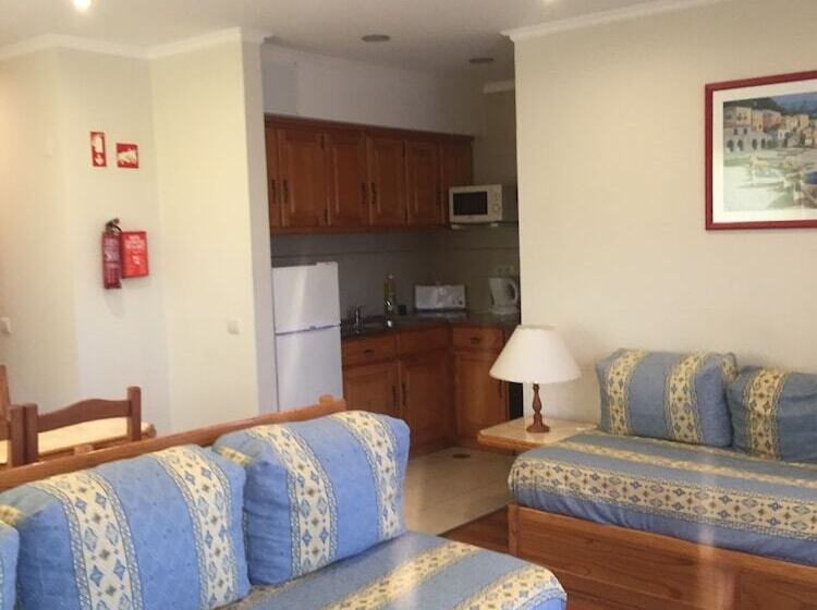 אתר נופש Parque Mourabel  Pe Do Lago  Oasis Village