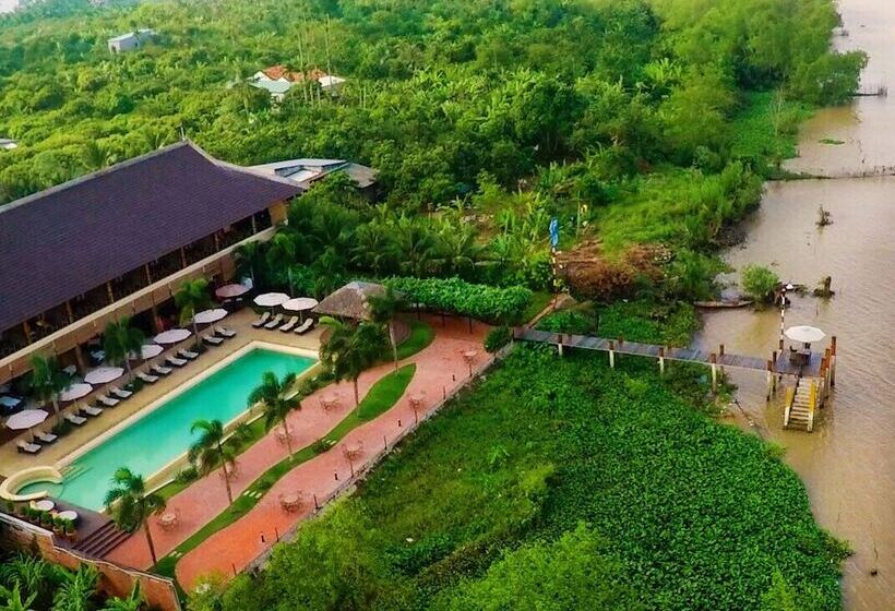 استراحتگاه The Island Lodge