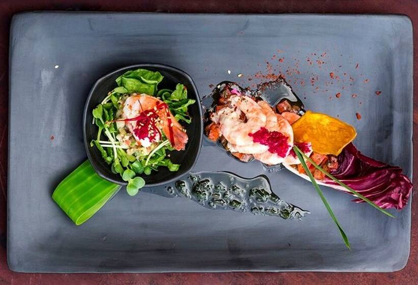 استراحتگاه The Island Lodge