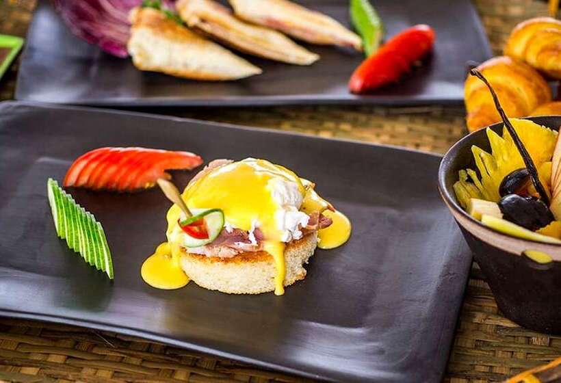 استراحتگاه The Island Lodge