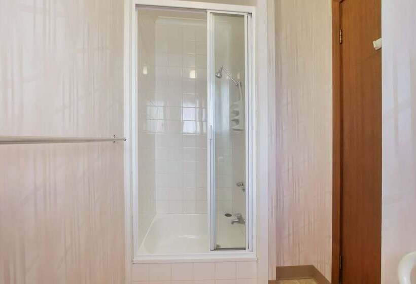 Sandpiper Apartments