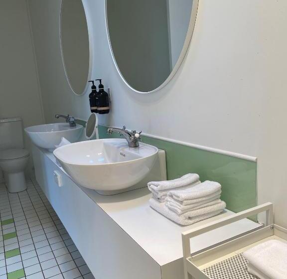 The Albion Motel Castlemaine