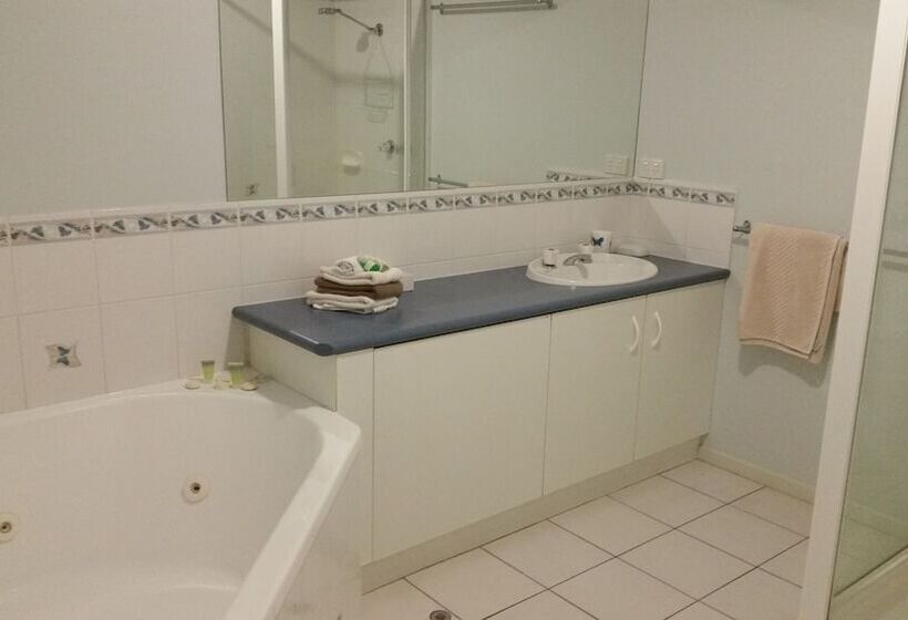 Ultimate Holiday Apartments