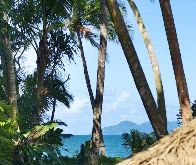 Ultiqa Fiji Palms Beach Resort