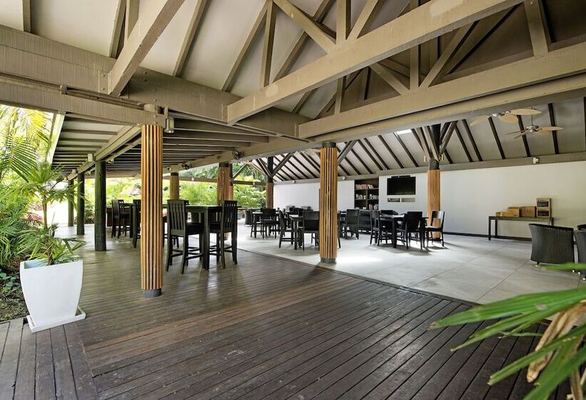 Ultiqa Fiji Palms Beach Resort