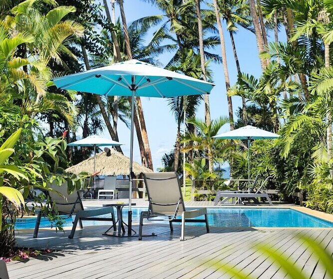 Ultiqa Fiji Palms Beach Resort