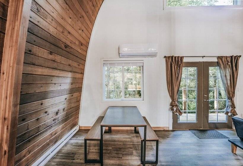 78mbr   Wood Stove   Wifi   Pets Ok   Bbq   Sleeps 6