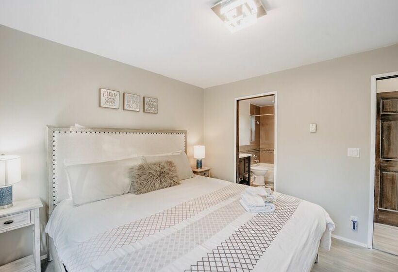 80mbr   Hot Tub   Wifi   Bbq   Wood Stove   Sleeps 9!