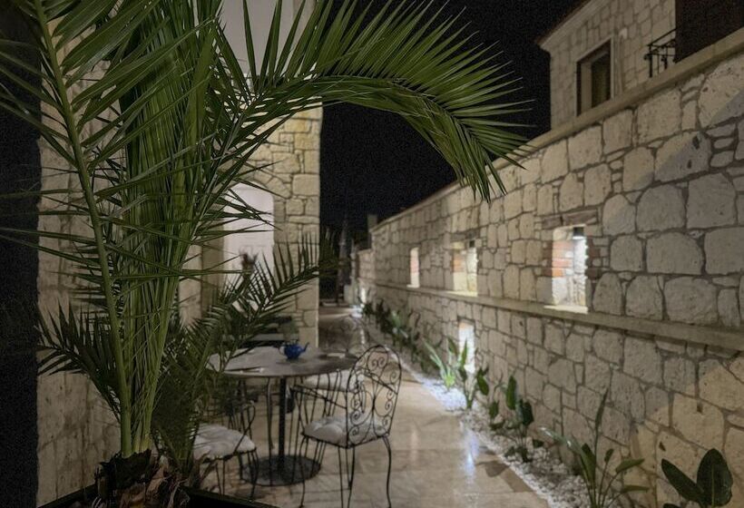 هتل Fedora Alacati