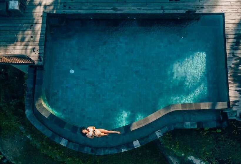 בית מלון כפרי Angsoka Bungalow