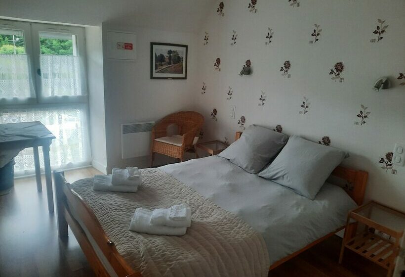 בית מלון כפרי Auberge St Julien Aux Bois