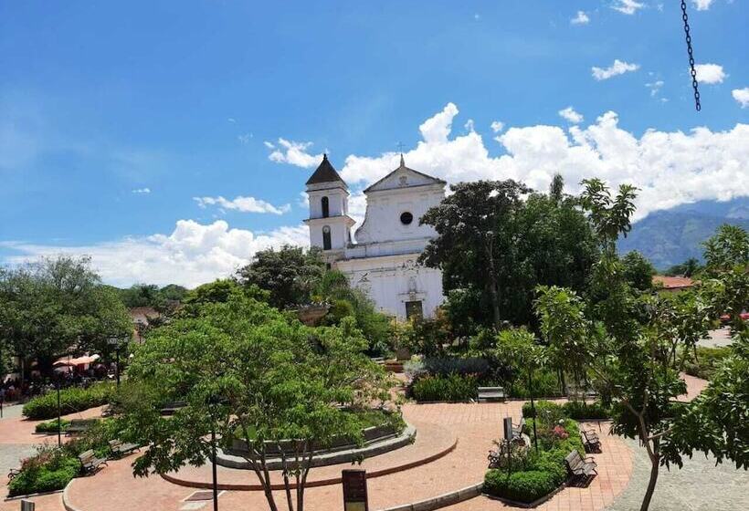 فندق Caseron Del Parque