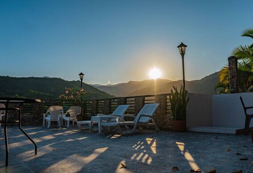 فندق Caseron Del Parque