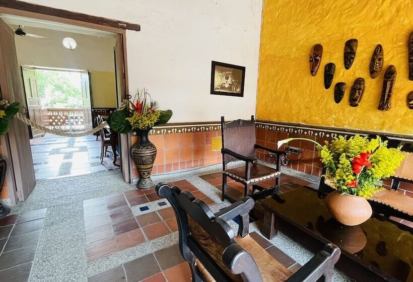 فندق Caseron Del Parque