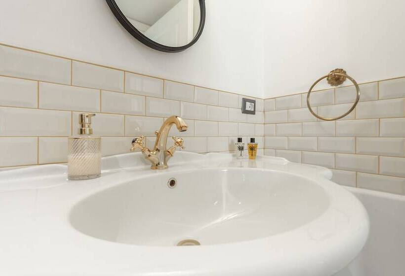 هتل Duomo Smart Suites