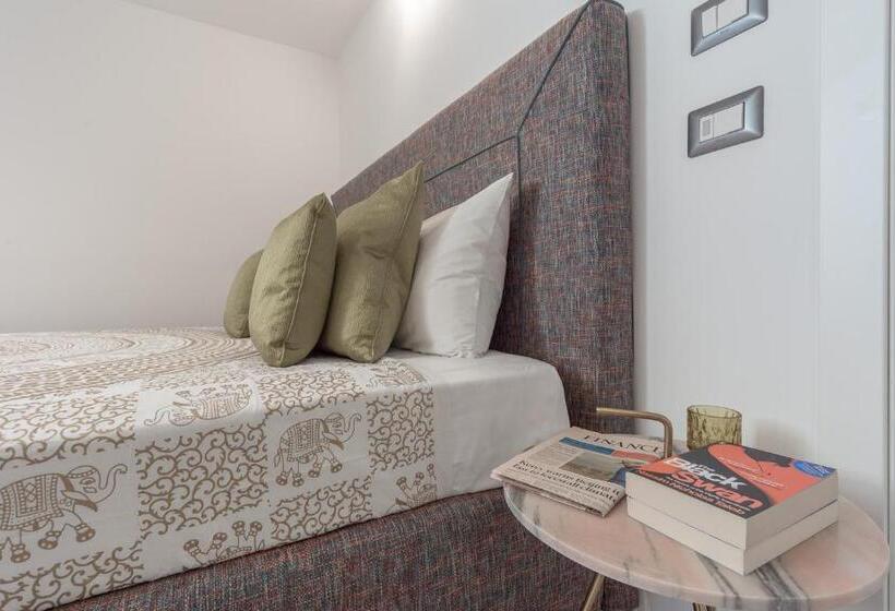 هتل Duomo Smart Suites