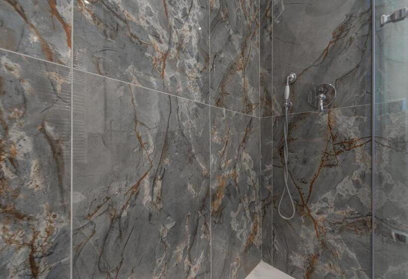 هتل Duomo Smart Suites