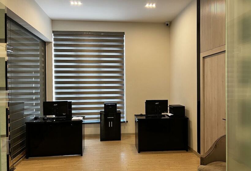 ホテル Inspira S Tashkent