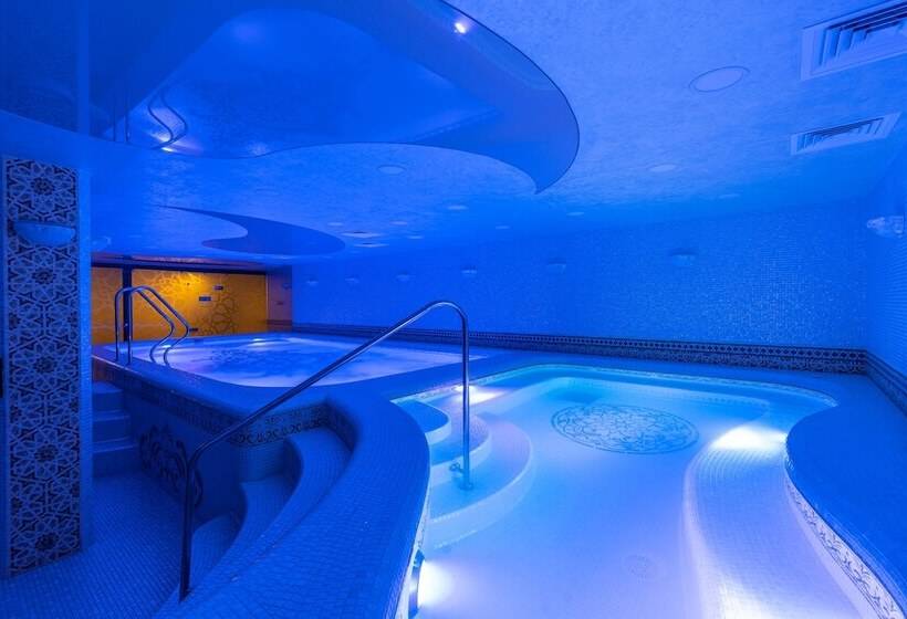 ホテル Inspira S Tashkent