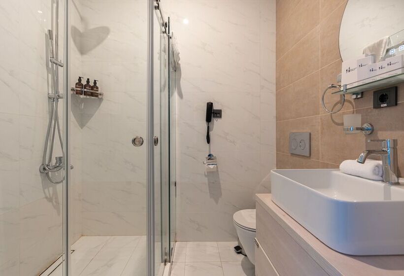 ホテル Inspira S Tashkent