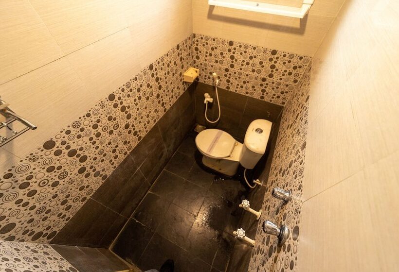 Отель Mermaid  Island Beach Resort