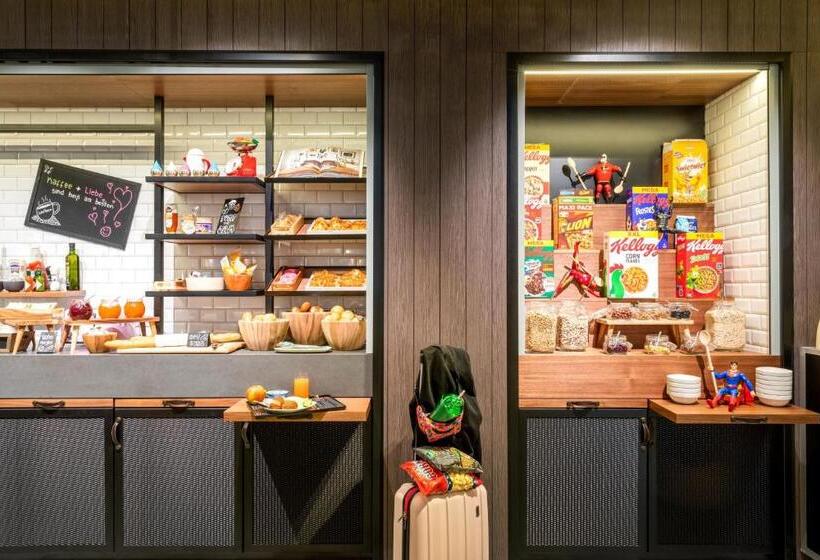 בית מלון כפרי Moxy Dortmund City