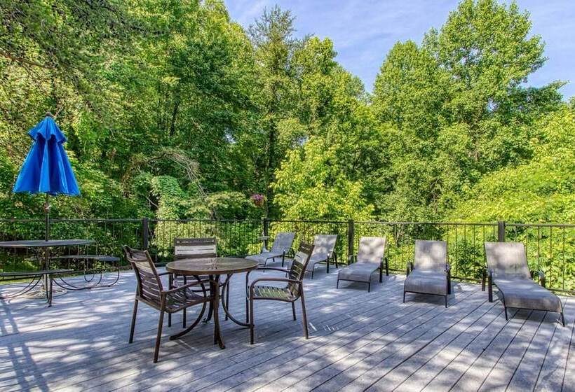 فندق Pinecrest Townhomes 1k 2q Unit Renovated