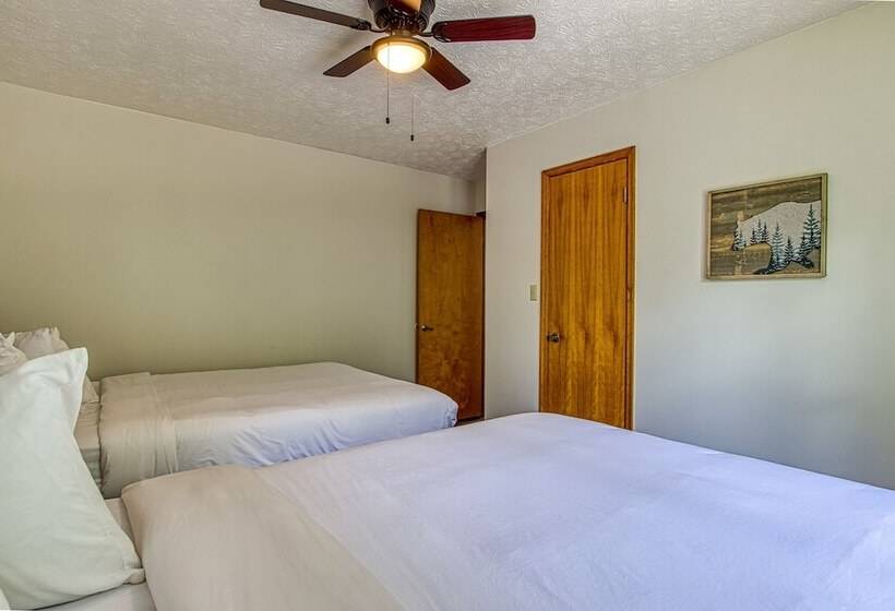 فندق Pinecrest Townhomes 1k 2q Unit Renovated