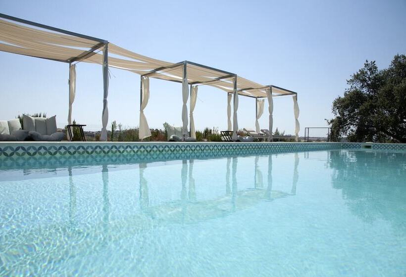 בית מלון כפרי Glamping Skies   Adults Only