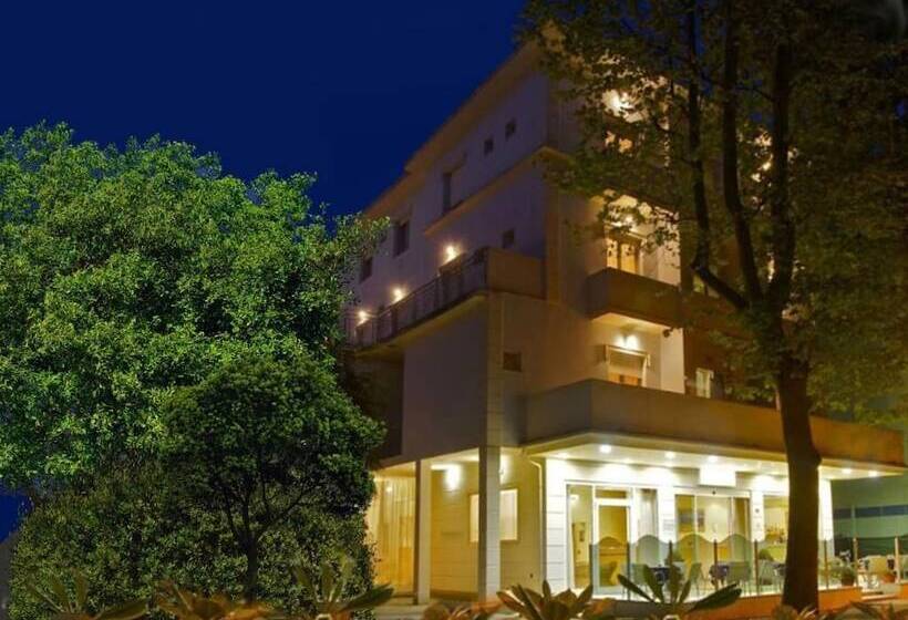 هتل Villa Silvie Rose