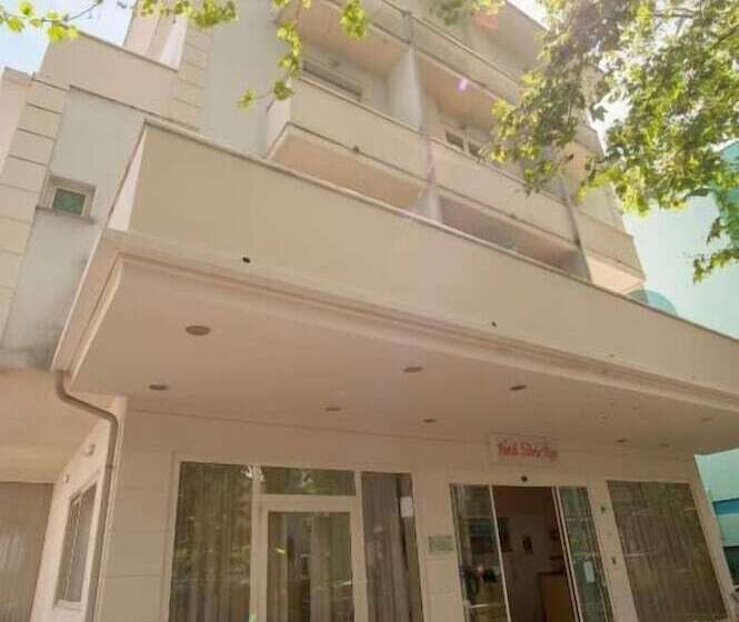 هتل Villa Silvie Rose