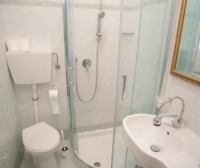 هتل Villa Silvie Rose