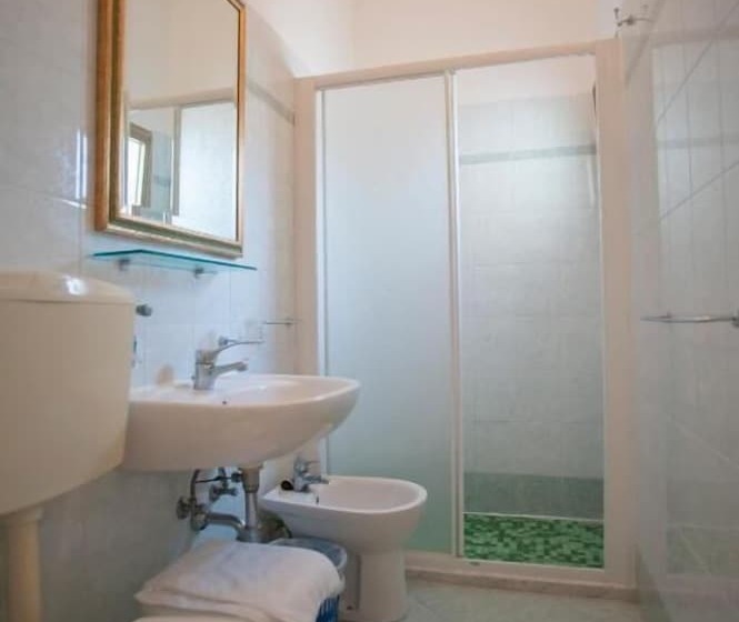 هتل Villa Silvie Rose