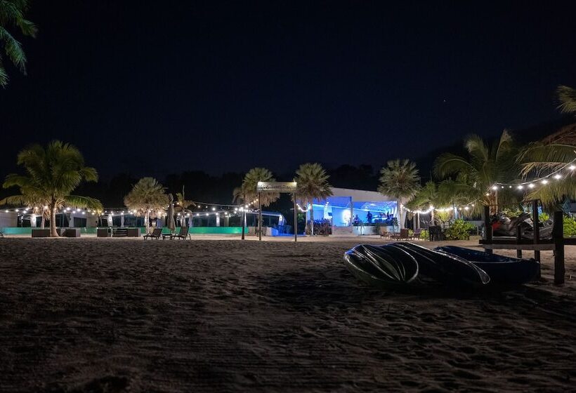 Отель The One Resort Koh Rong