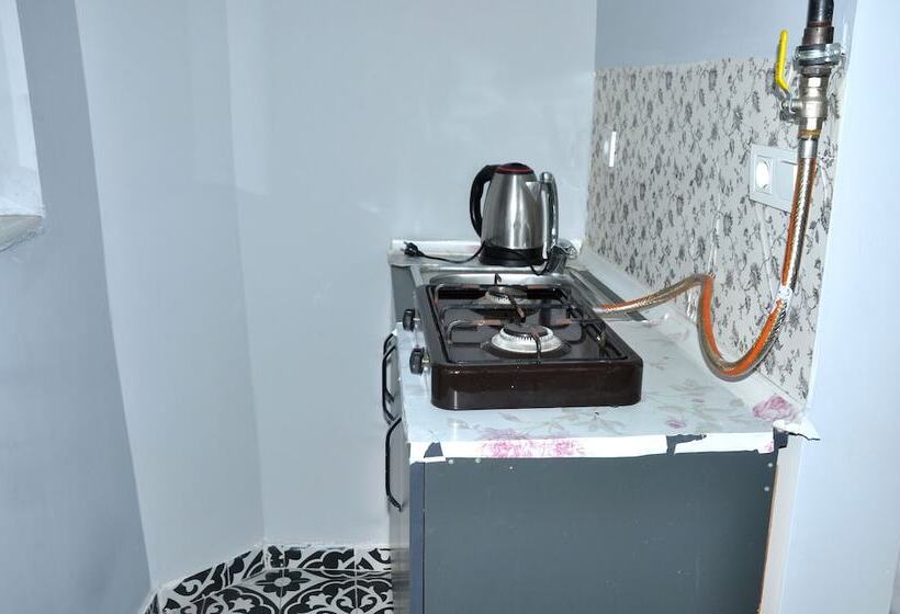 The Queen S Istanbul