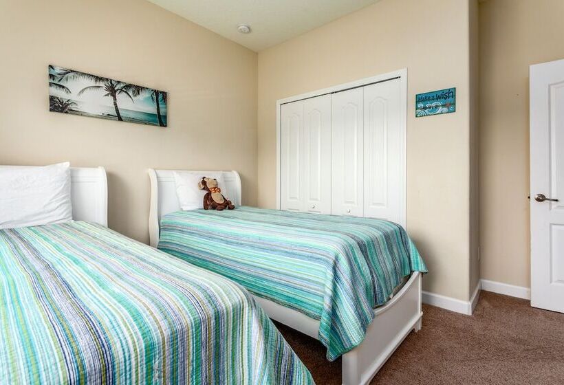 Paradise Palms Ru580