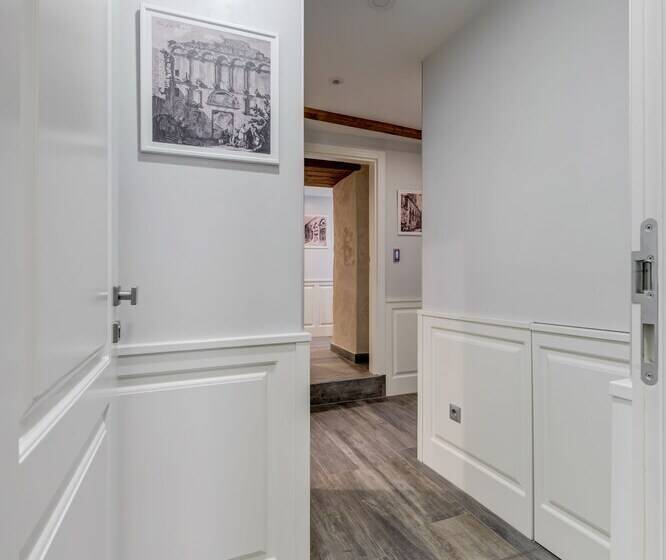 پانسیون Royal Luxury Room