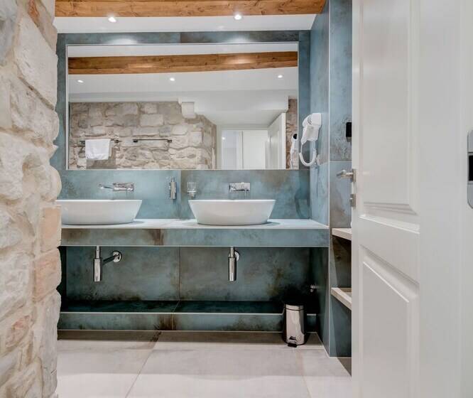 پانسیون Royal Luxury Room