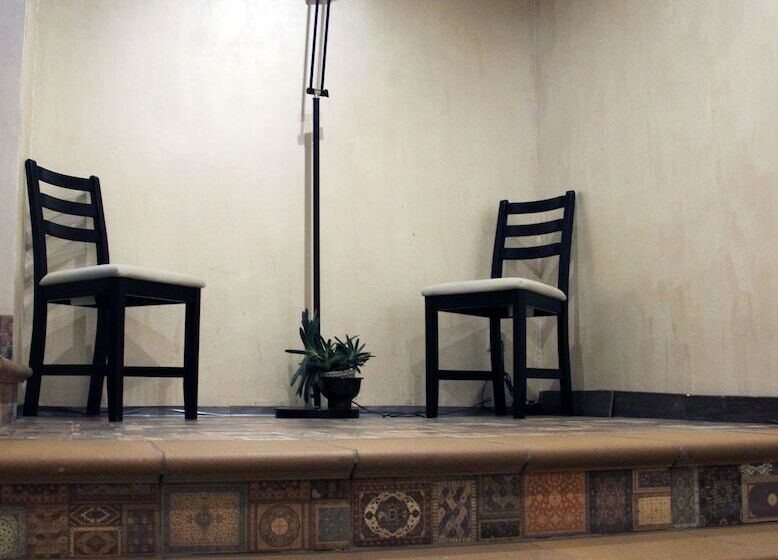 Saracen Hostel On Bolshaya Krasnaya