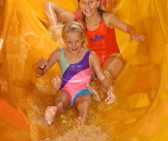 Sporthotel Neuruppin   Apartmenthaus Mit Ferienwohnungen