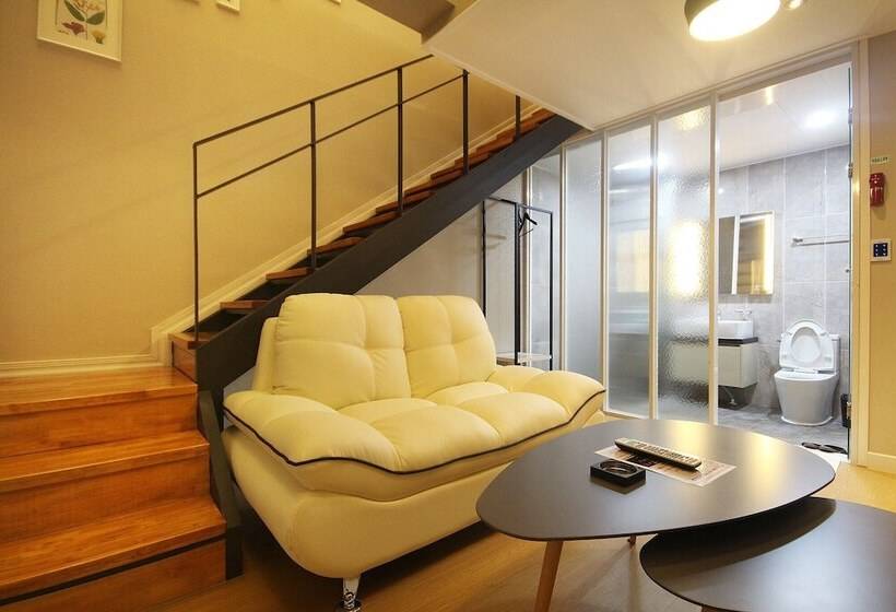 Yeosu Max Self Check In Motel